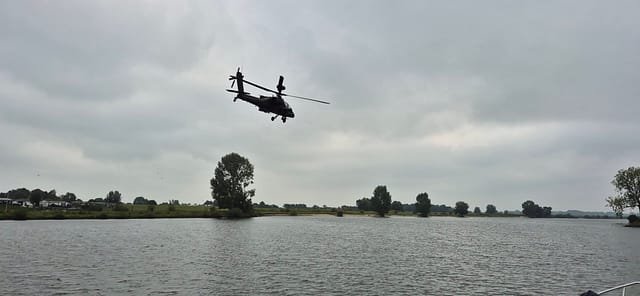 Begleitschutz im Tiefflug